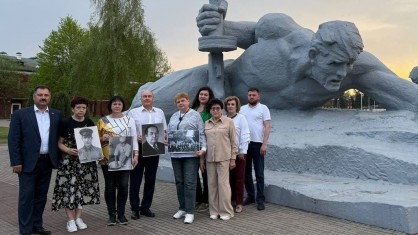 Сохранение общей исторической памяти: нижегородская делегация рассказала о своем земляке, который защищал город Брест